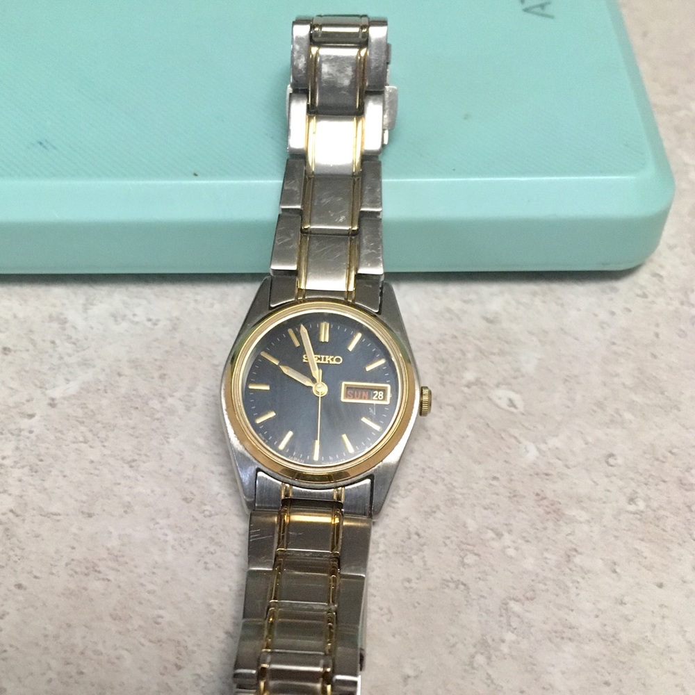 SIEKO Ladies wristwatch two tone battery operated